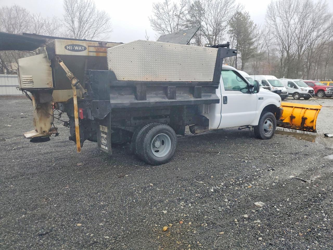 2002 Ford F350 Super Duty - Фото 3