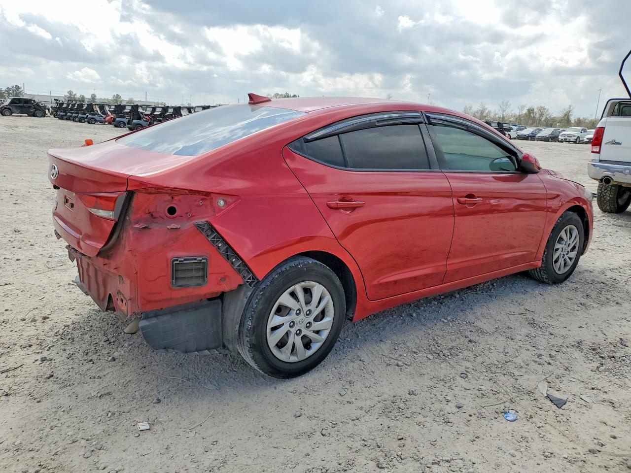 2017 Hyundai Elantra Se - Image 3