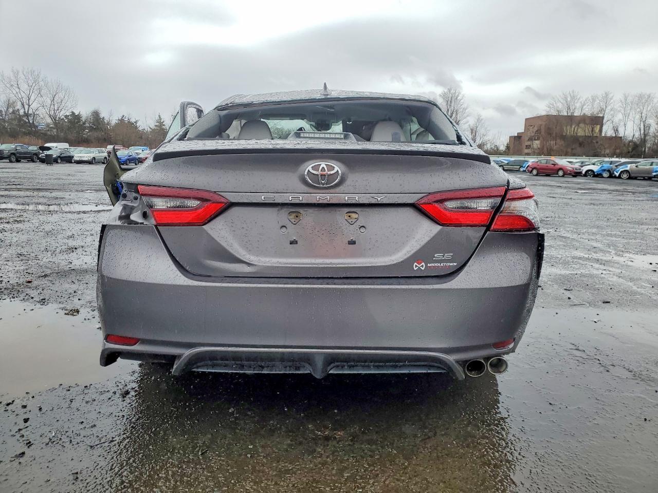 2022 Toyota Camry Se - Фото 6