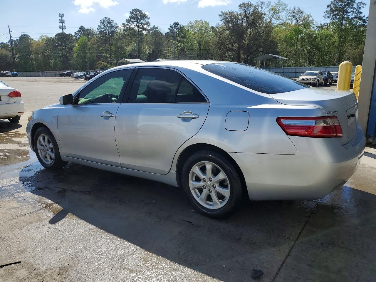 2007 Toyota Camry Le - Фото 2