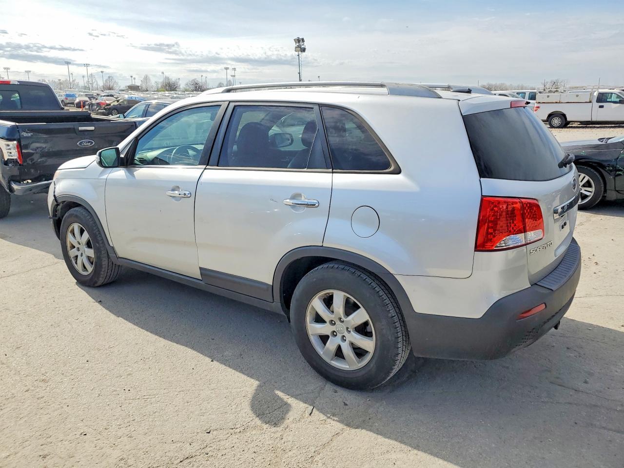 2012 Kia Sorento Lx - Фото 2