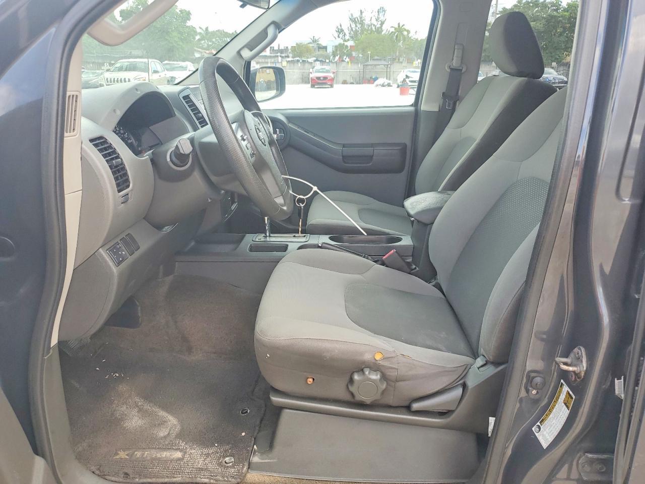 2014 Nissan Xterra X - Image 7