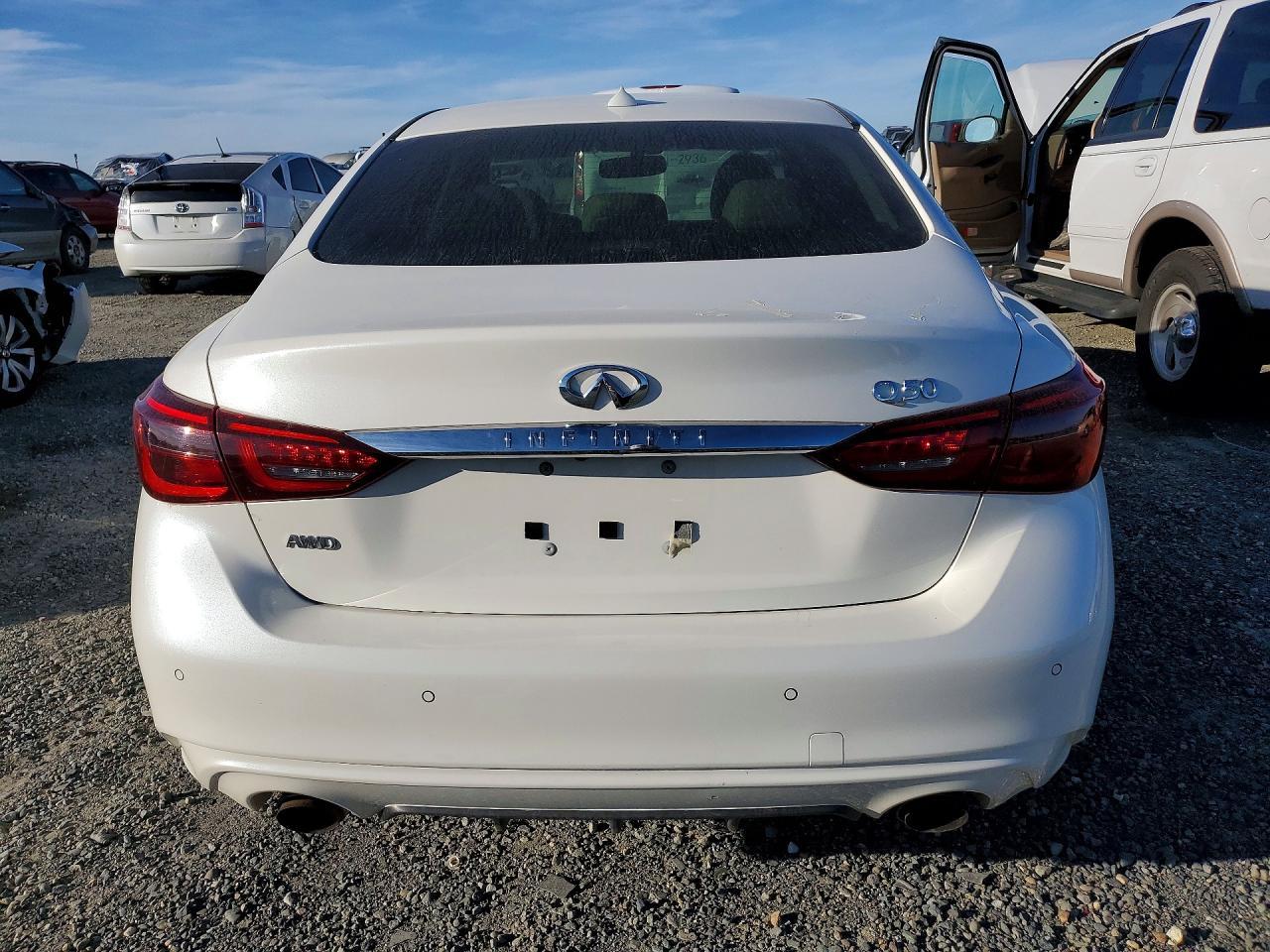 2021 Infiniti Q50 Luxe - Image 6