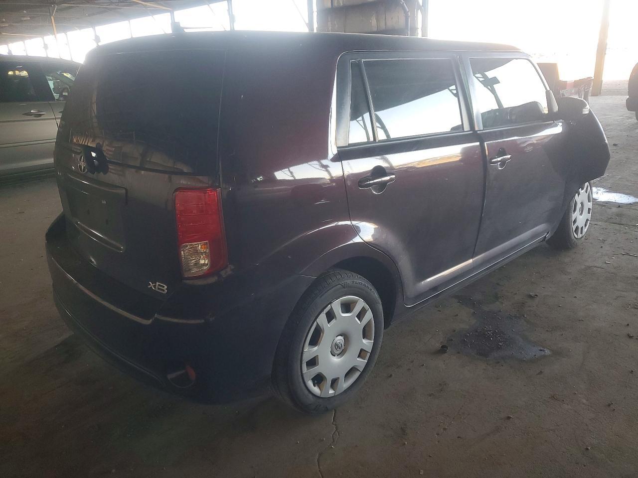 2015 Scion Xb Base - Фото 3