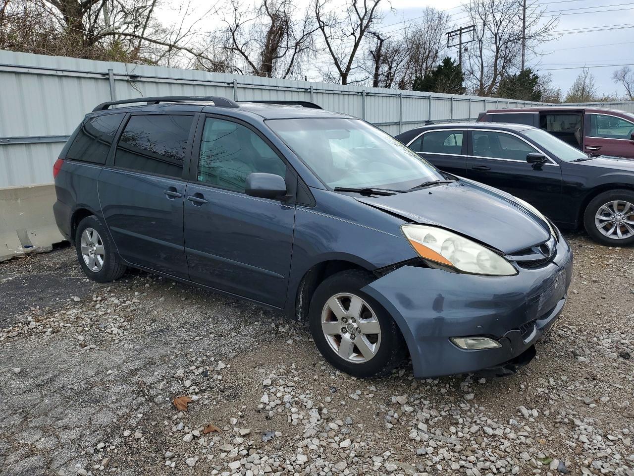 2006 Toyota Sienna Xle 7 Passenger - Фото 4