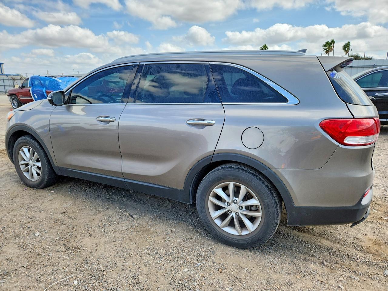 2016 Kia Sorento Lx - Фото 2