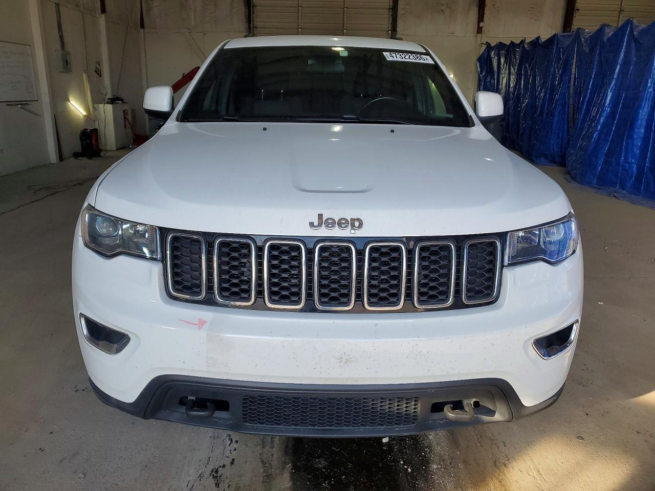2020 Jeep Grand Cherokee Laredo - Image 5