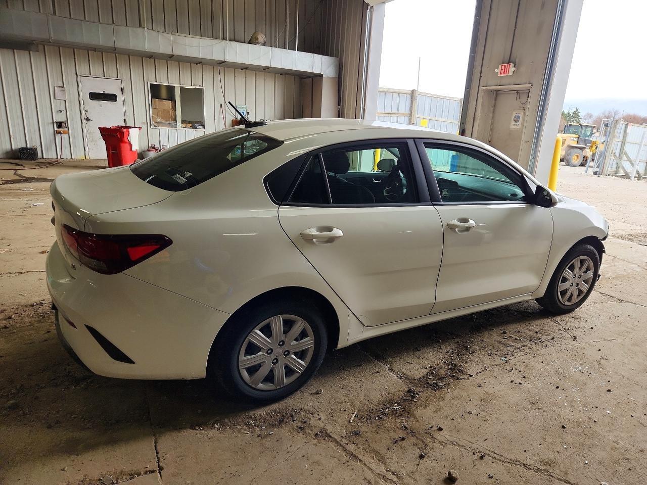 2021 Kia Rio S - Фото 3