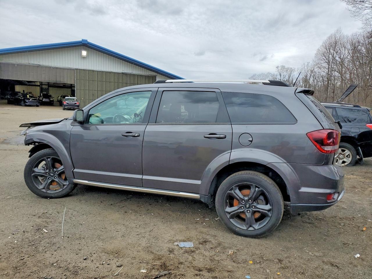 2020 Dodge Journey Crossroad - Фото 2