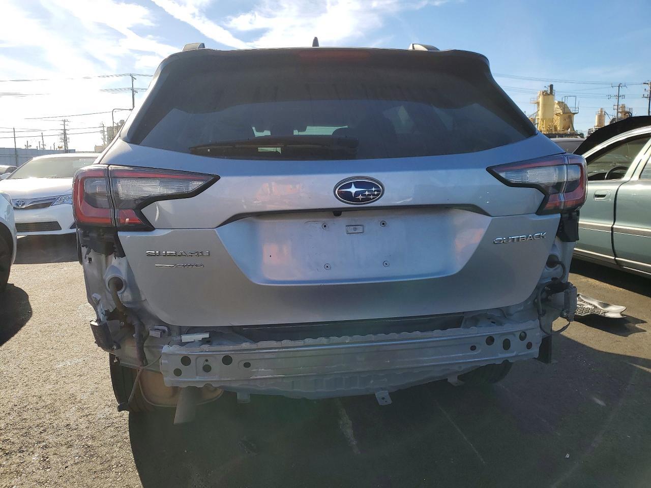 2020 Subaru Outback Limited - Image 6