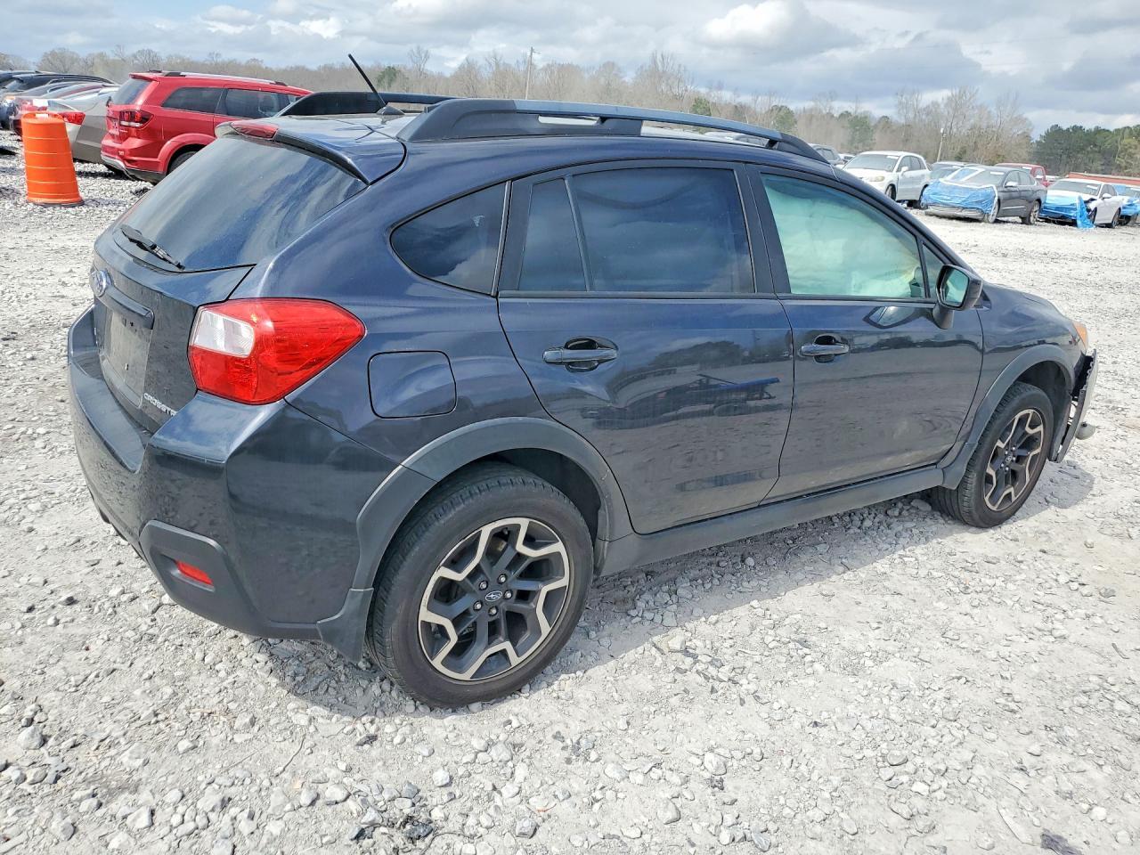 2016 Subaru Crosstrek Premium - Image 3