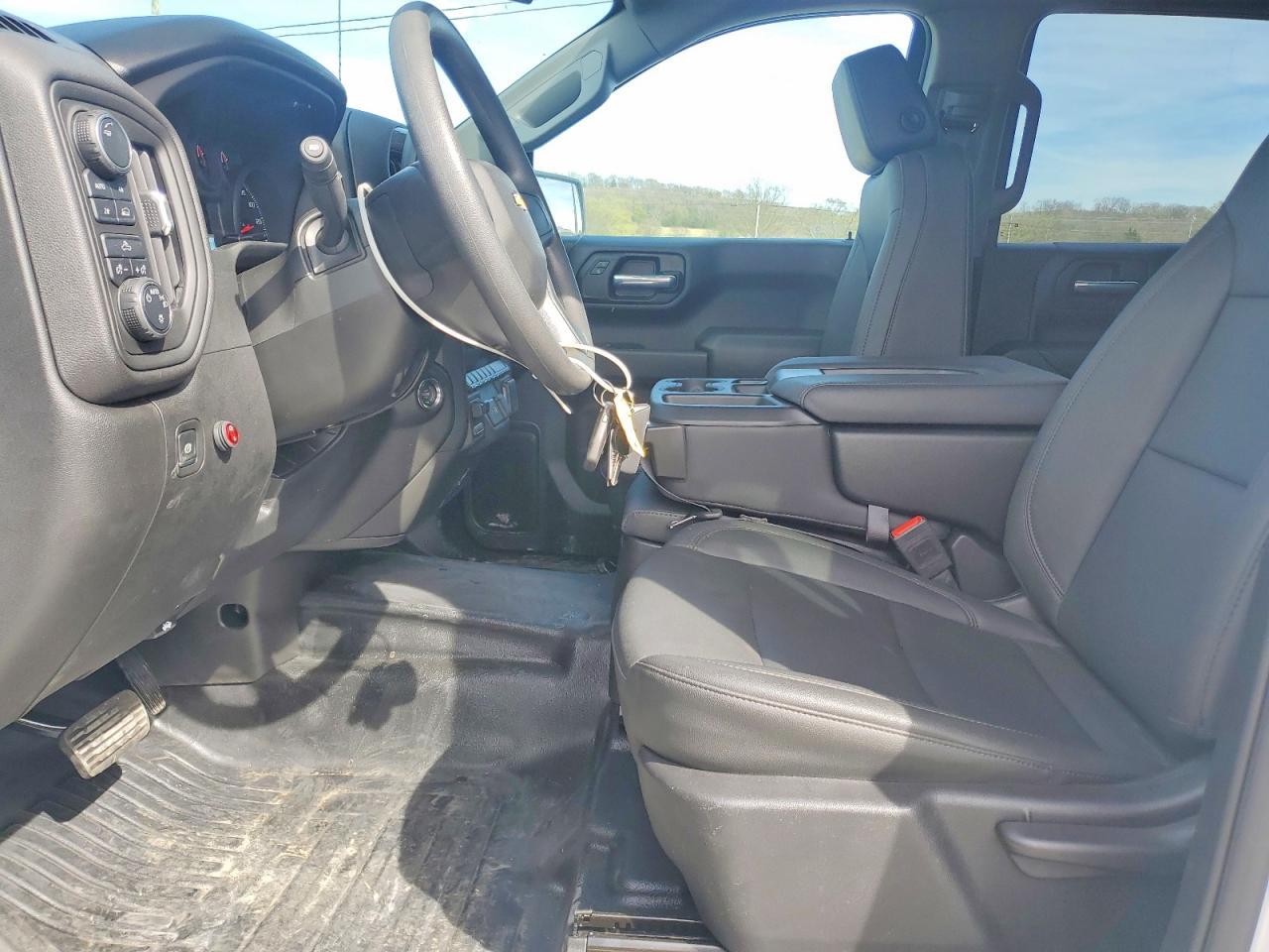 2025 Chevrolet Silverado K1500 - Фото 7