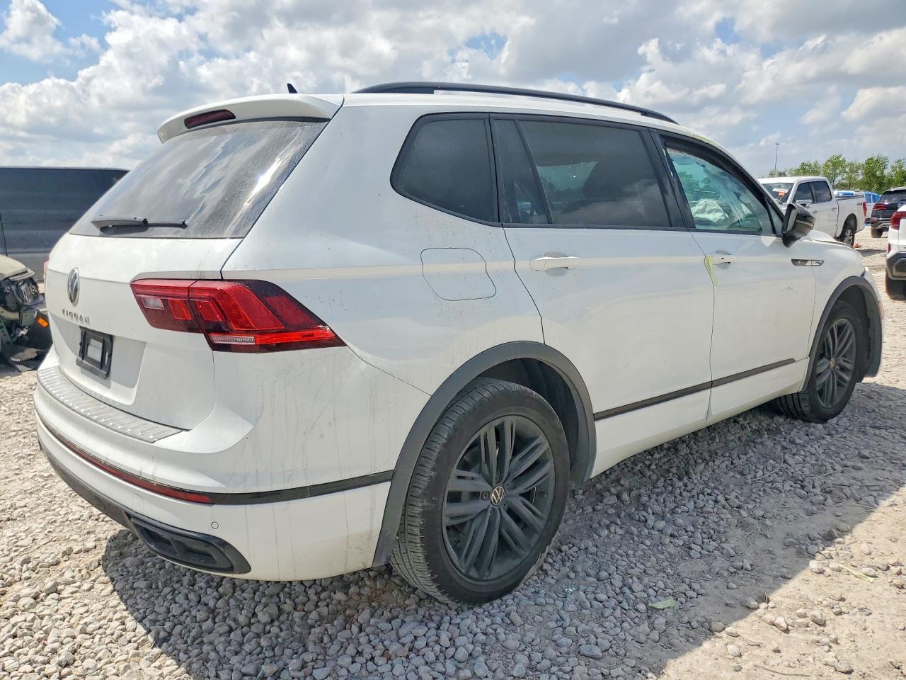 2022 Volkswagen Tiguan Se R-Line Black - Фото 3