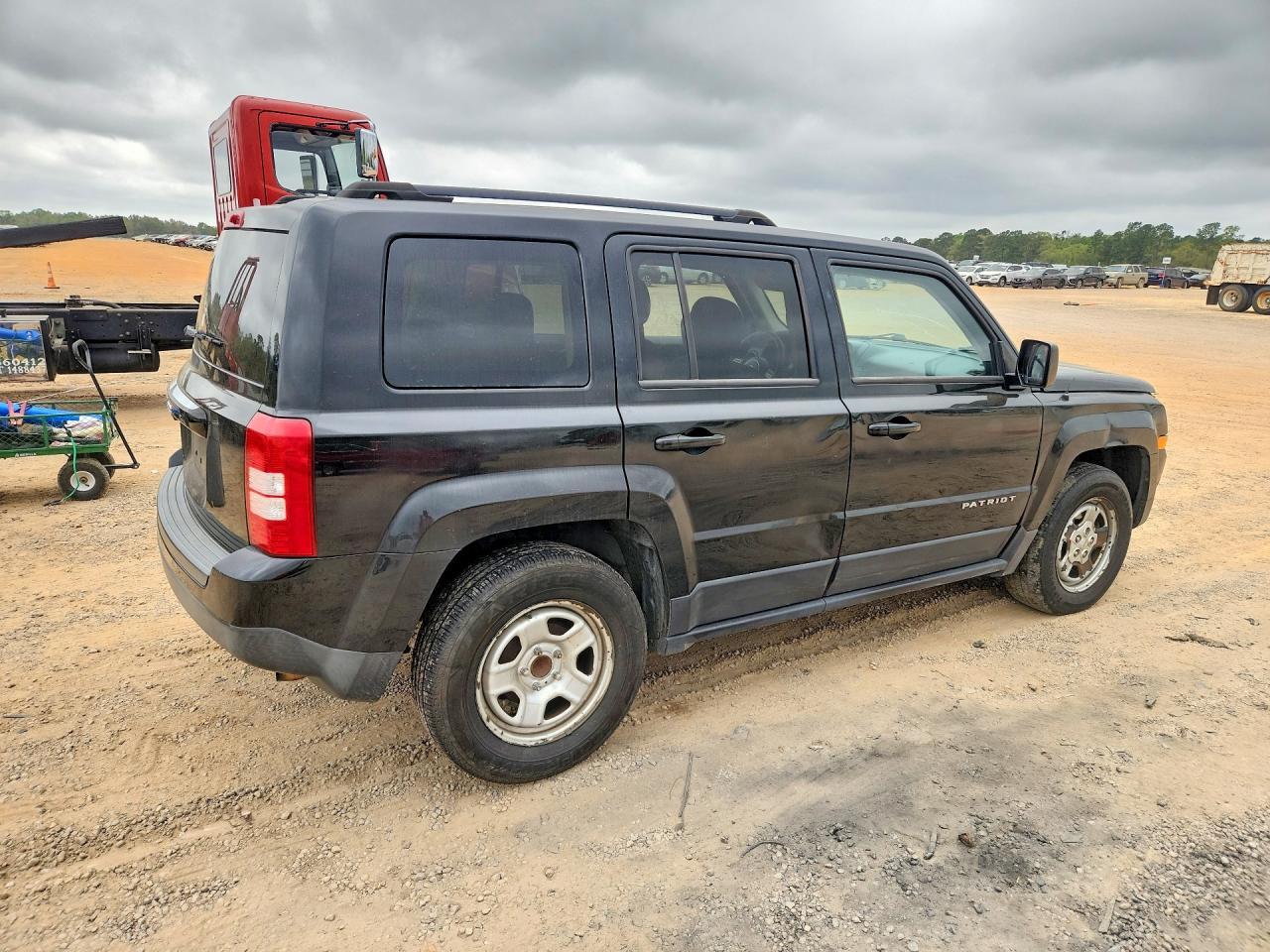 2016 Jeep Patriot Sport - Фото 3
