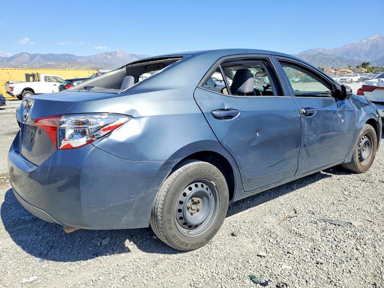 2017 Toyota Corolla L - Фото 3