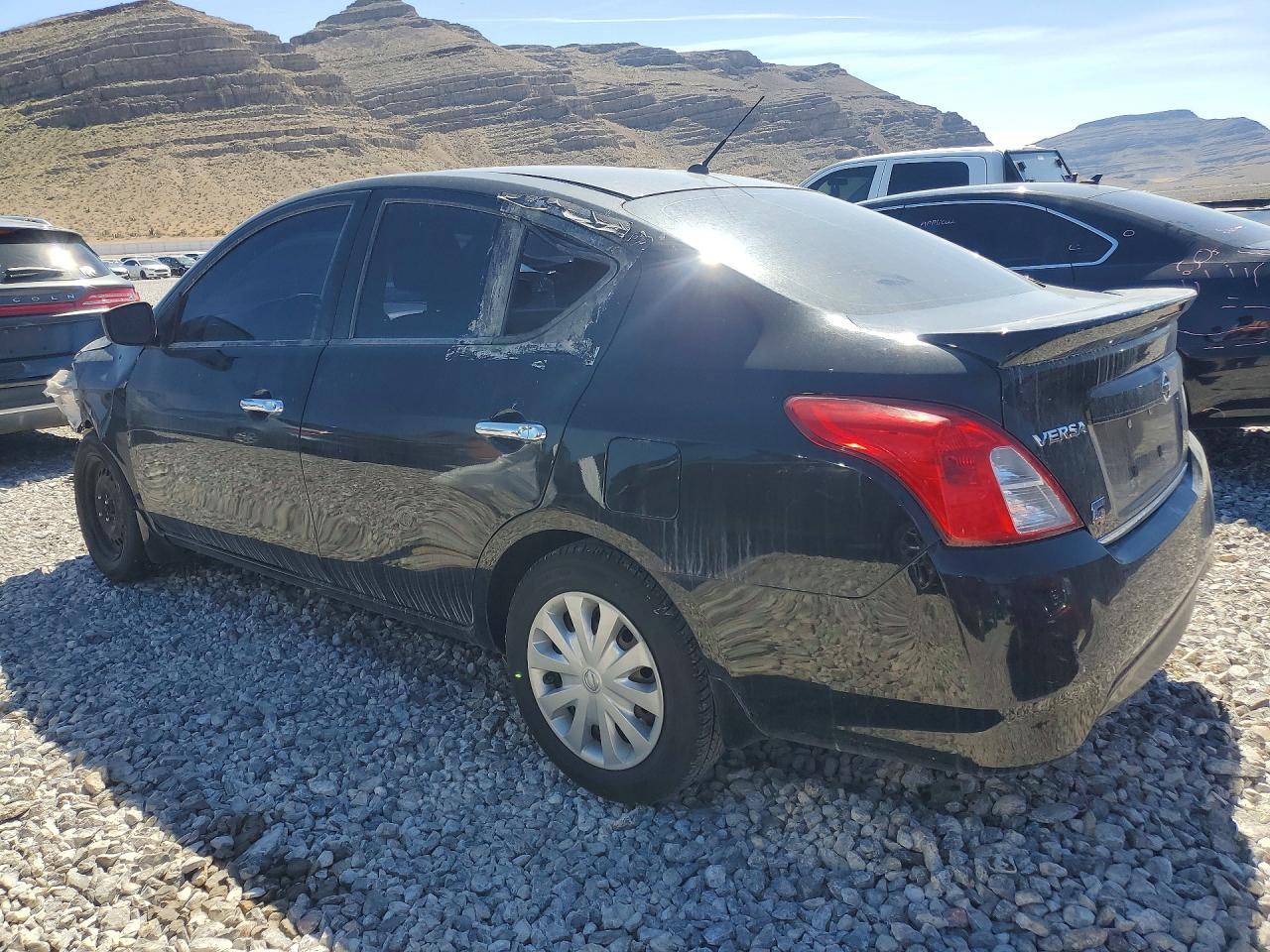 2017 Nissan Versa 1.6 Sv - Image 2