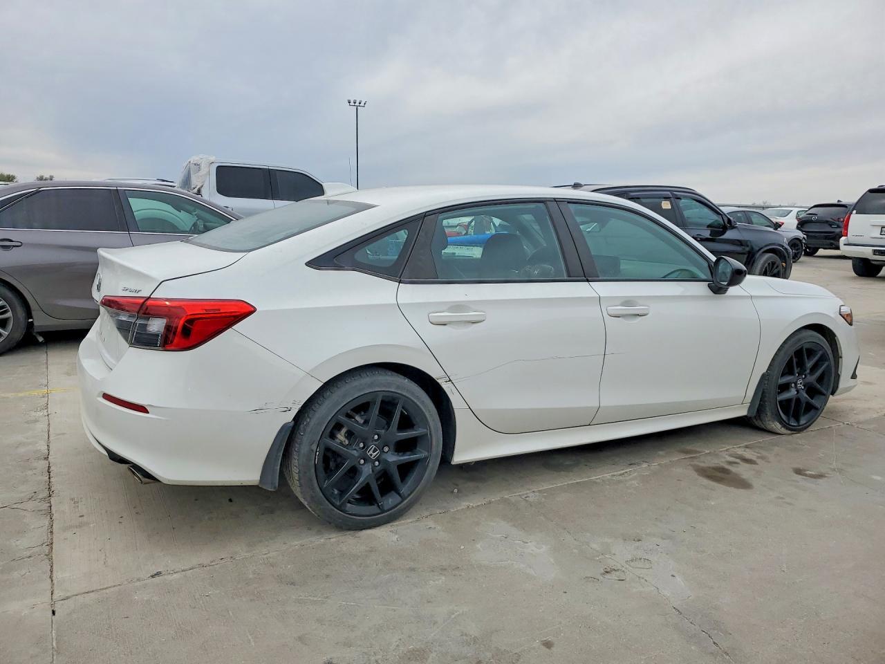 2023 Honda Civic Sport - Image 3