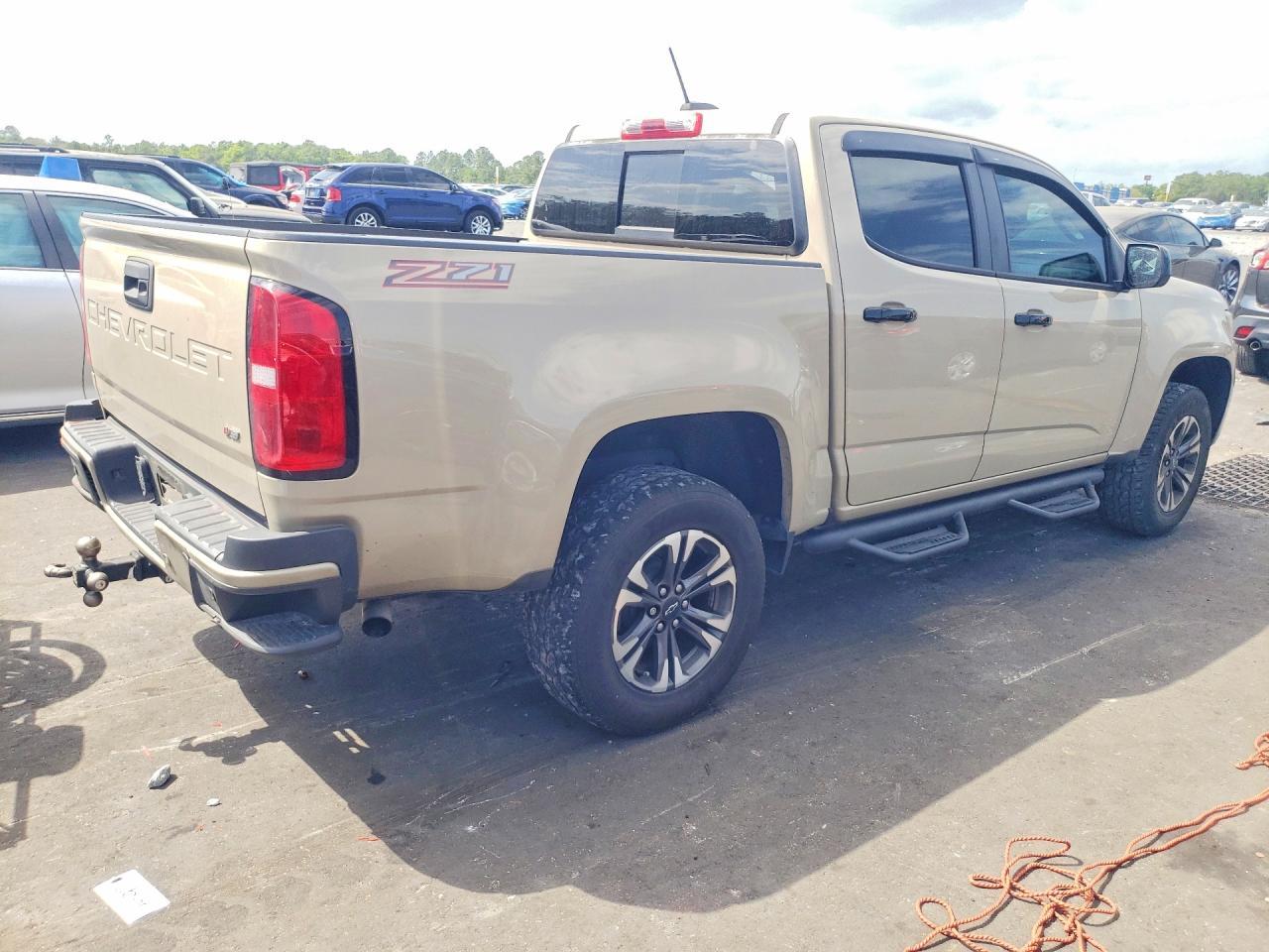 2021 Chevrolet Colorado Z71 - Фото 3