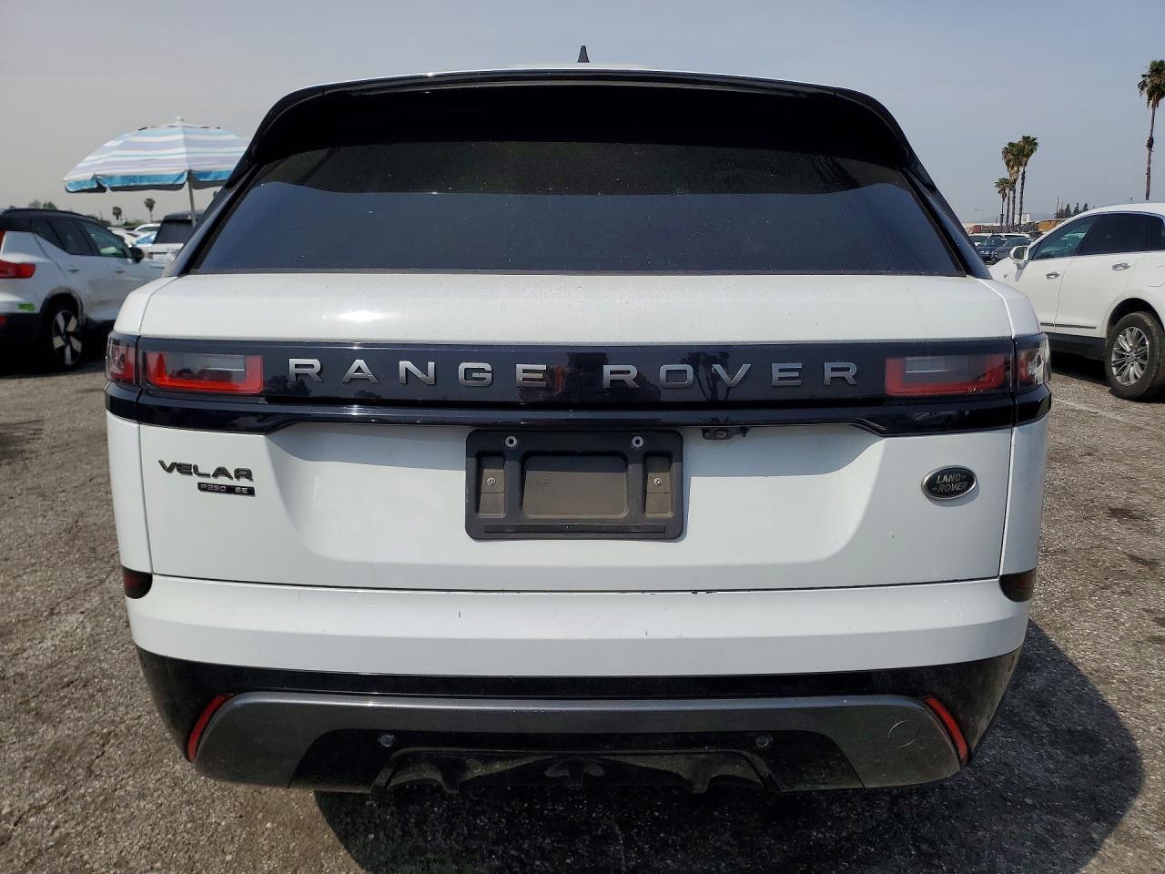 2018 Land Rover Range Rover Velar R-Dynamic Se - Image 6
