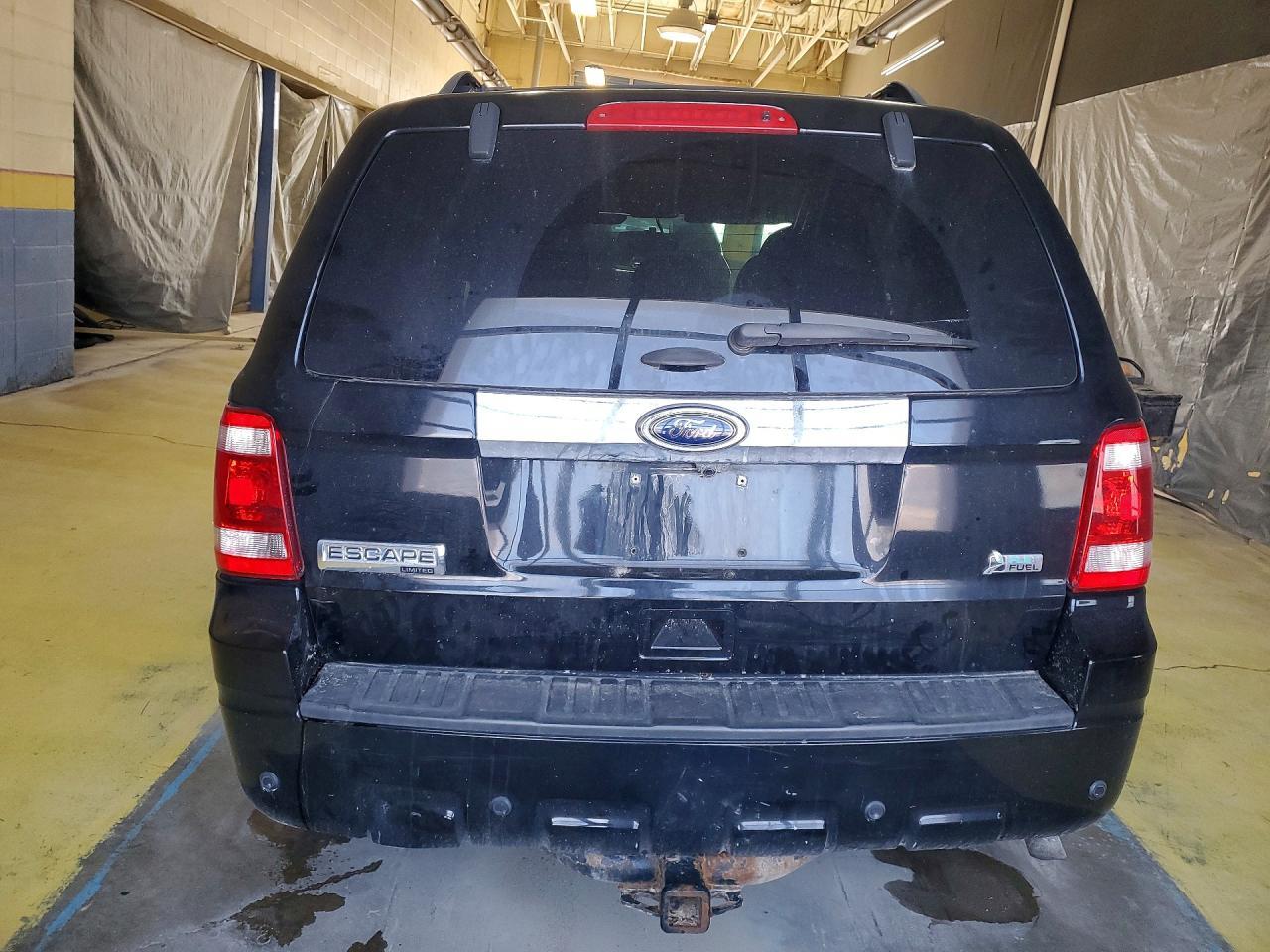 2012 Ford Escape Limited - Image 6