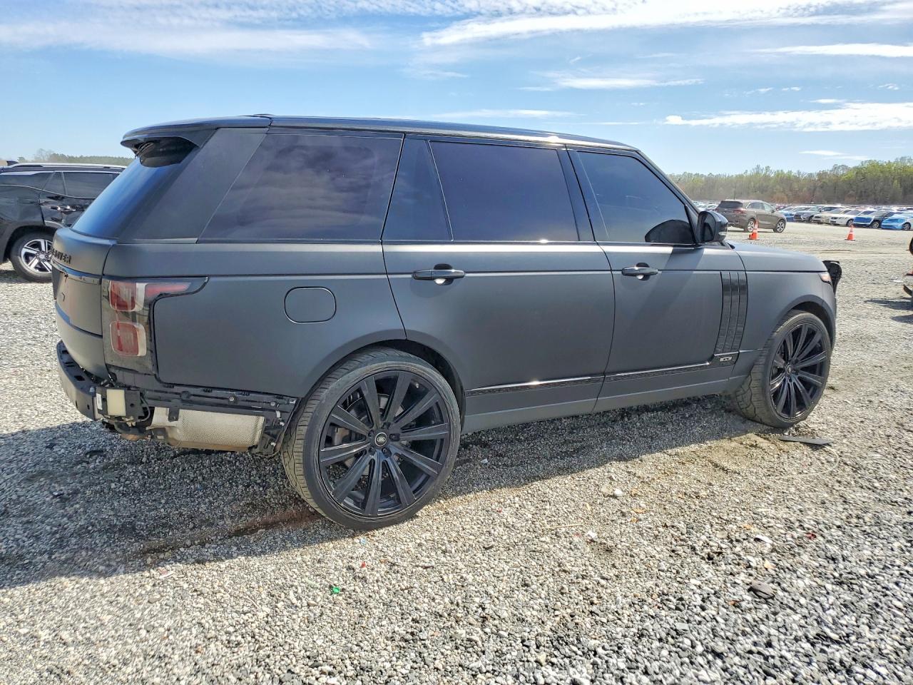 2015 Land Rover Range Rover Supercharged - Image 3