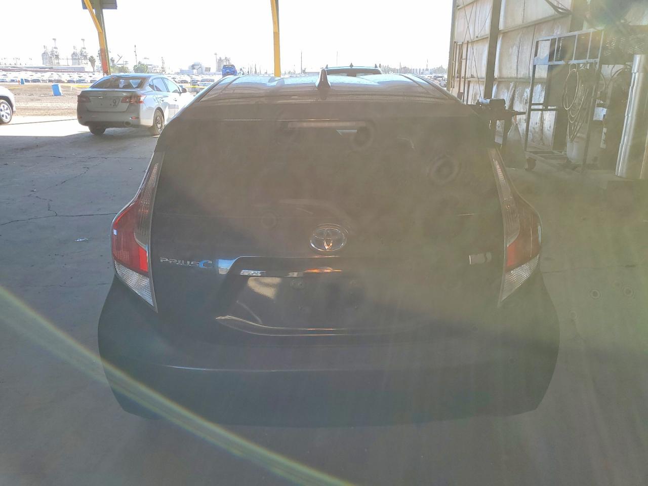 2016 Toyota Prius C Two - Фото 6