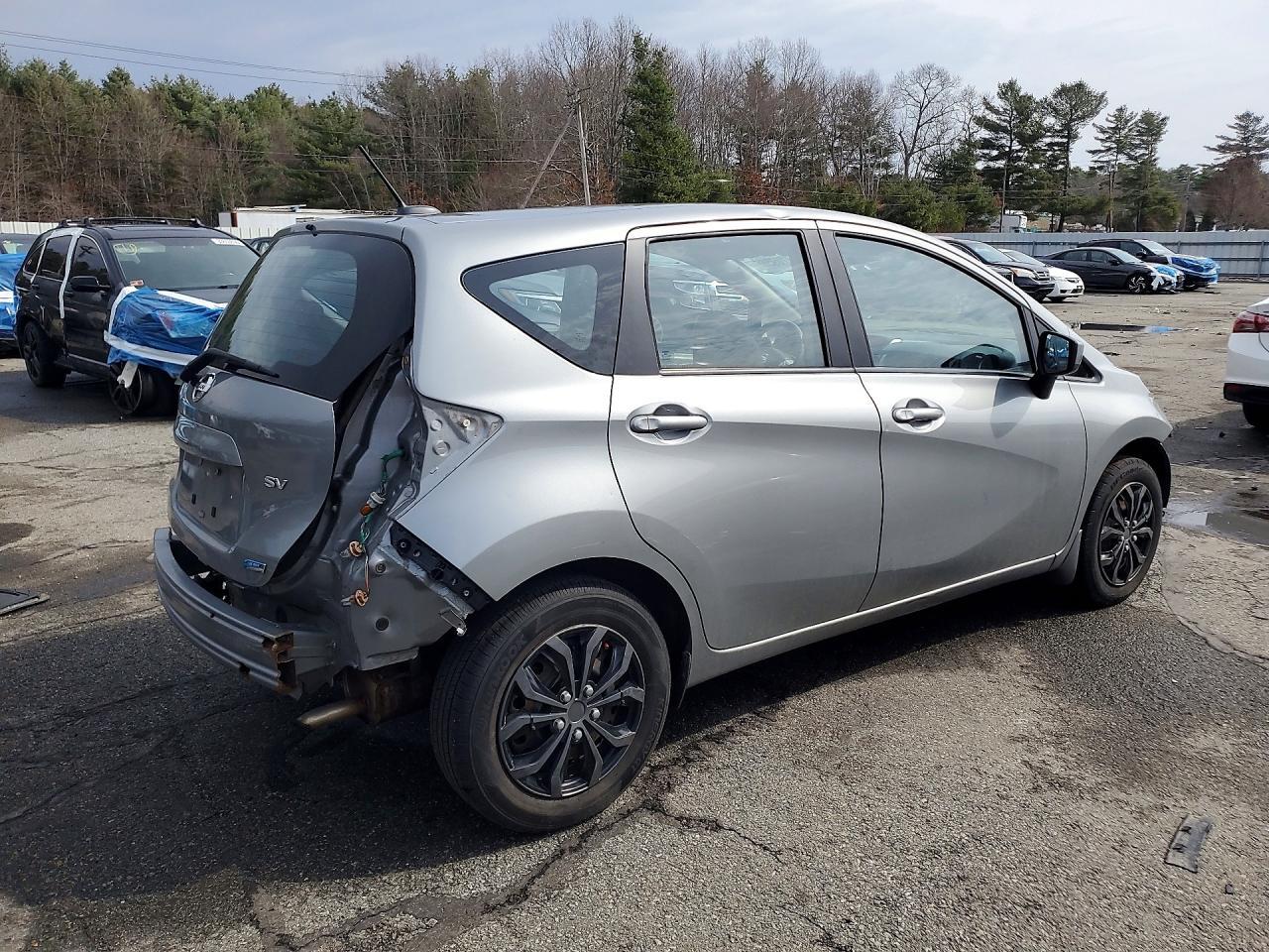 2015 Nissan Versa Note Sv - Фото 3