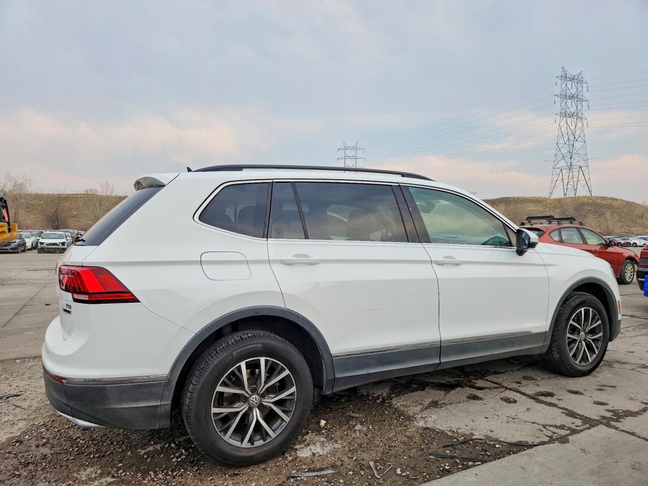 2018 Volkswagen Tiguan Se - Фото 3