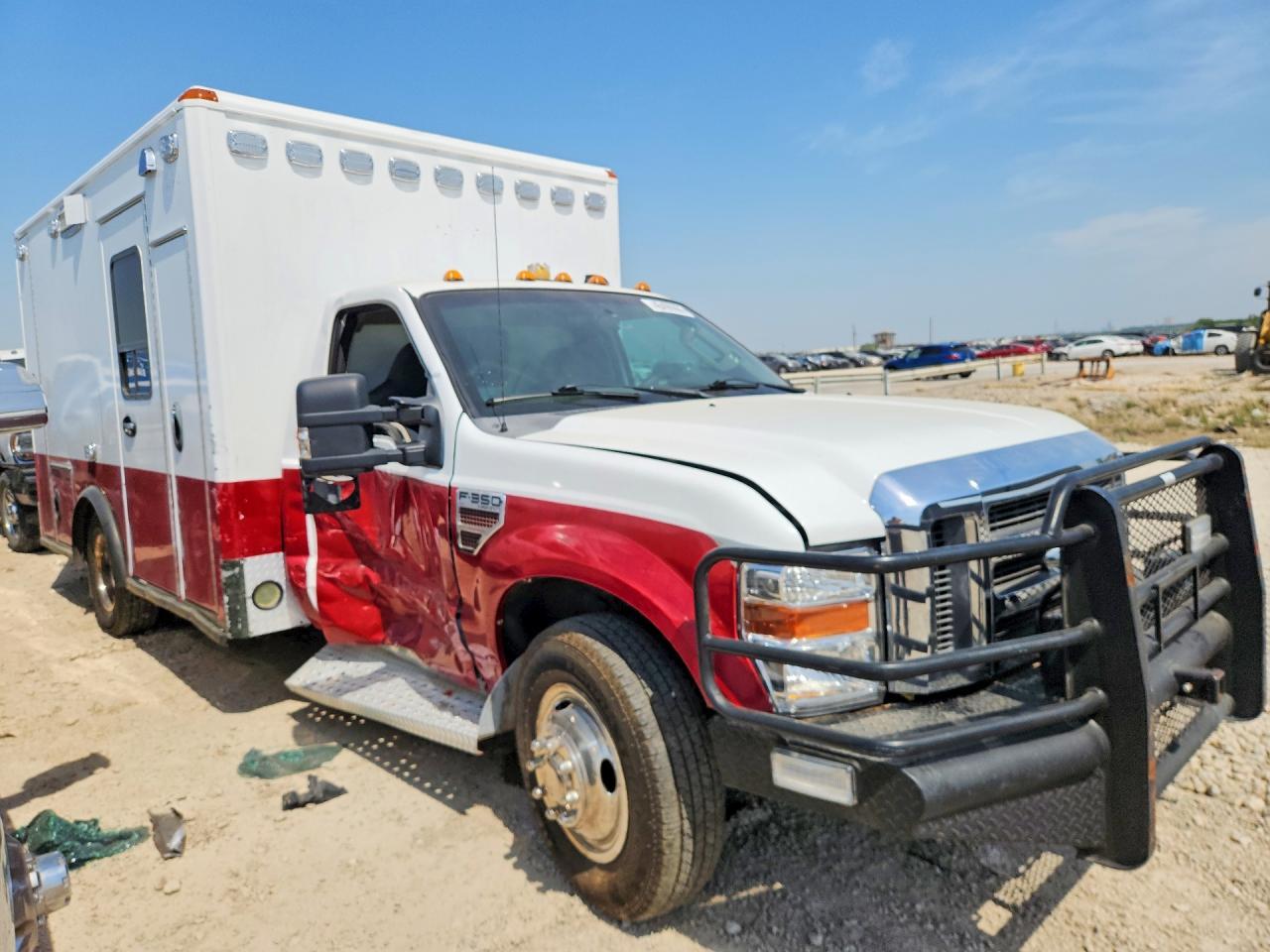 2010 Ford F350 Super Duty Ambulance - Фото 4