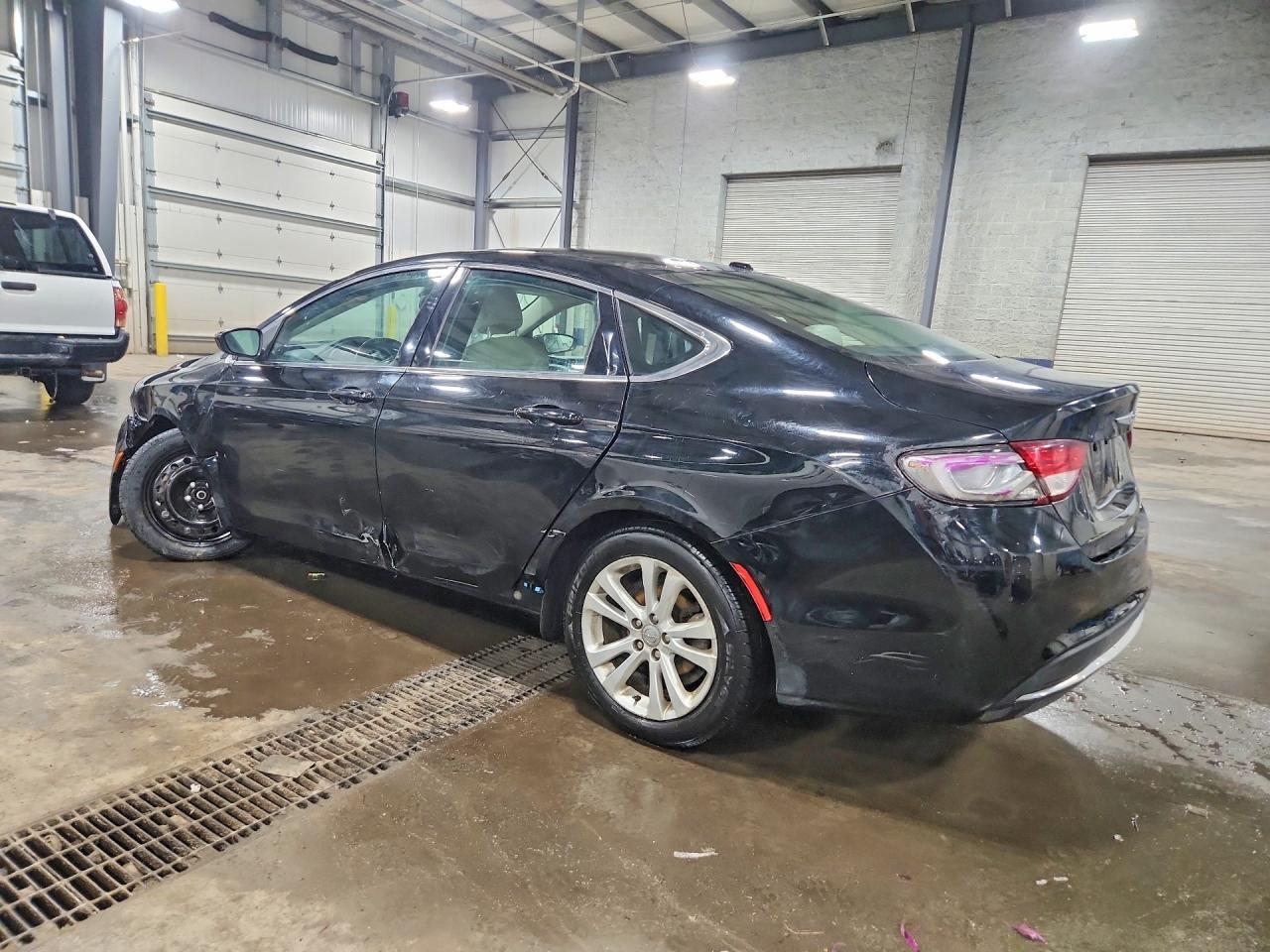 2015 Chrysler 200 Limited - Image 2