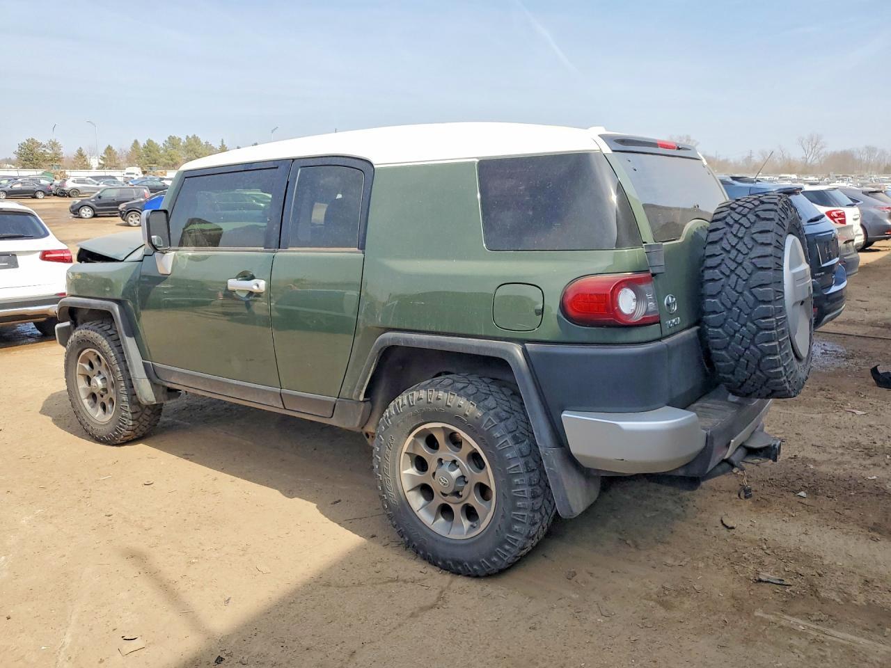 2013 Toyota Fj Cruiser Base - Фото 2