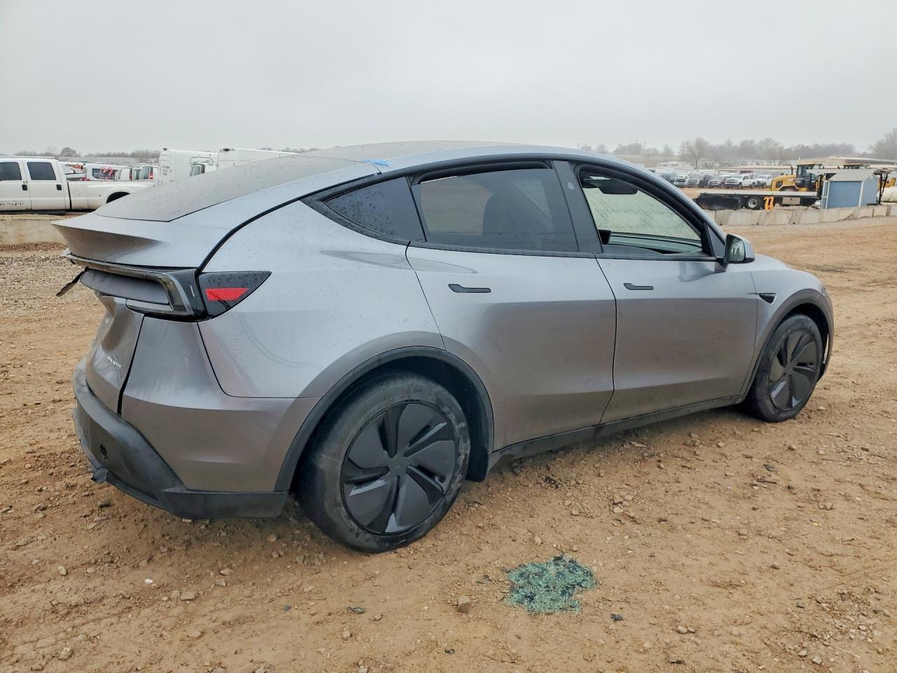 2026 Tesla Model Y - Image 3