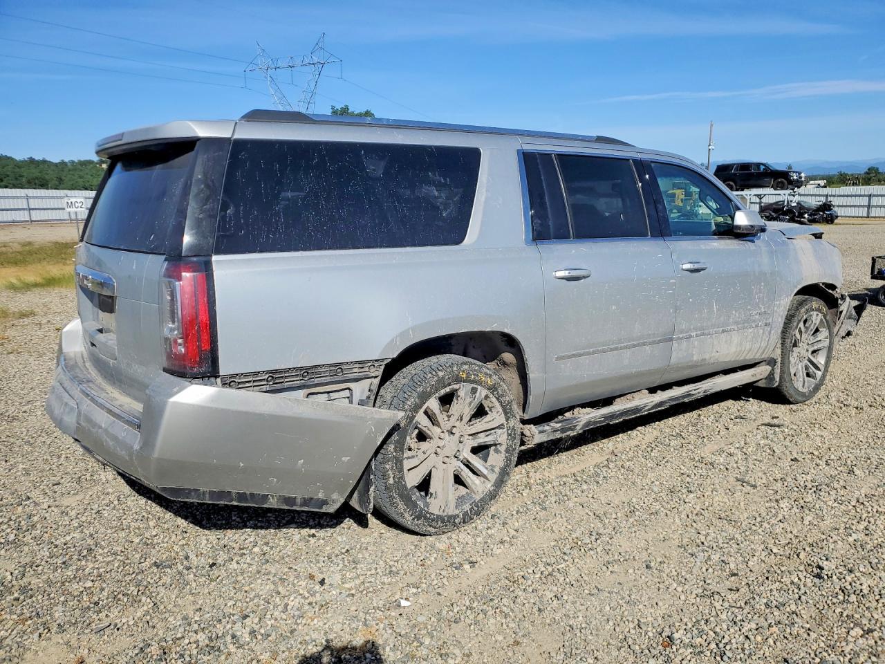 2017 GMC Yukon Xl Denali - Фото 3