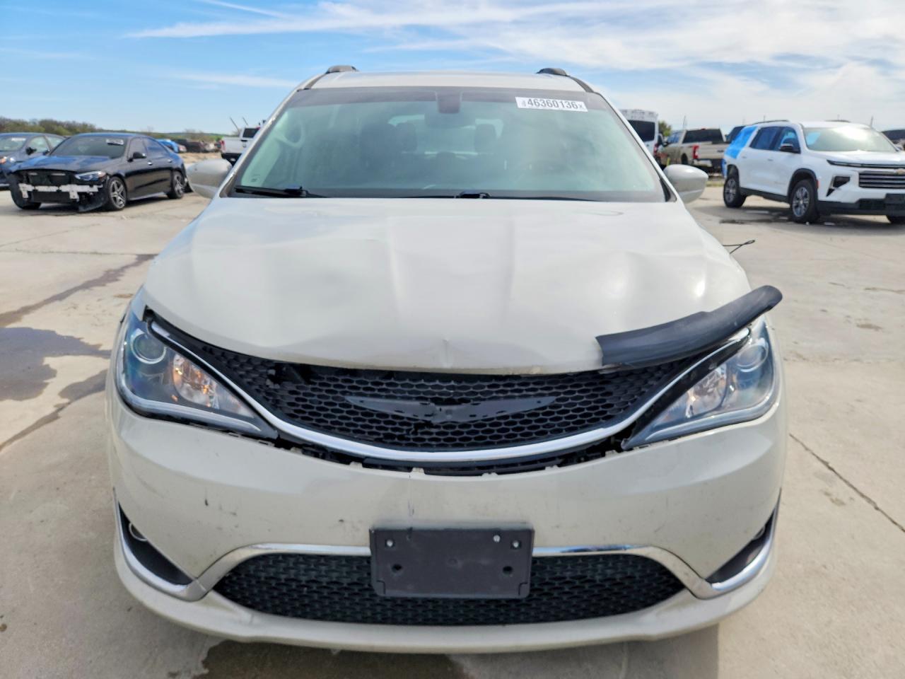 2017 Chrysler Pacifica Touring L - Фото 5