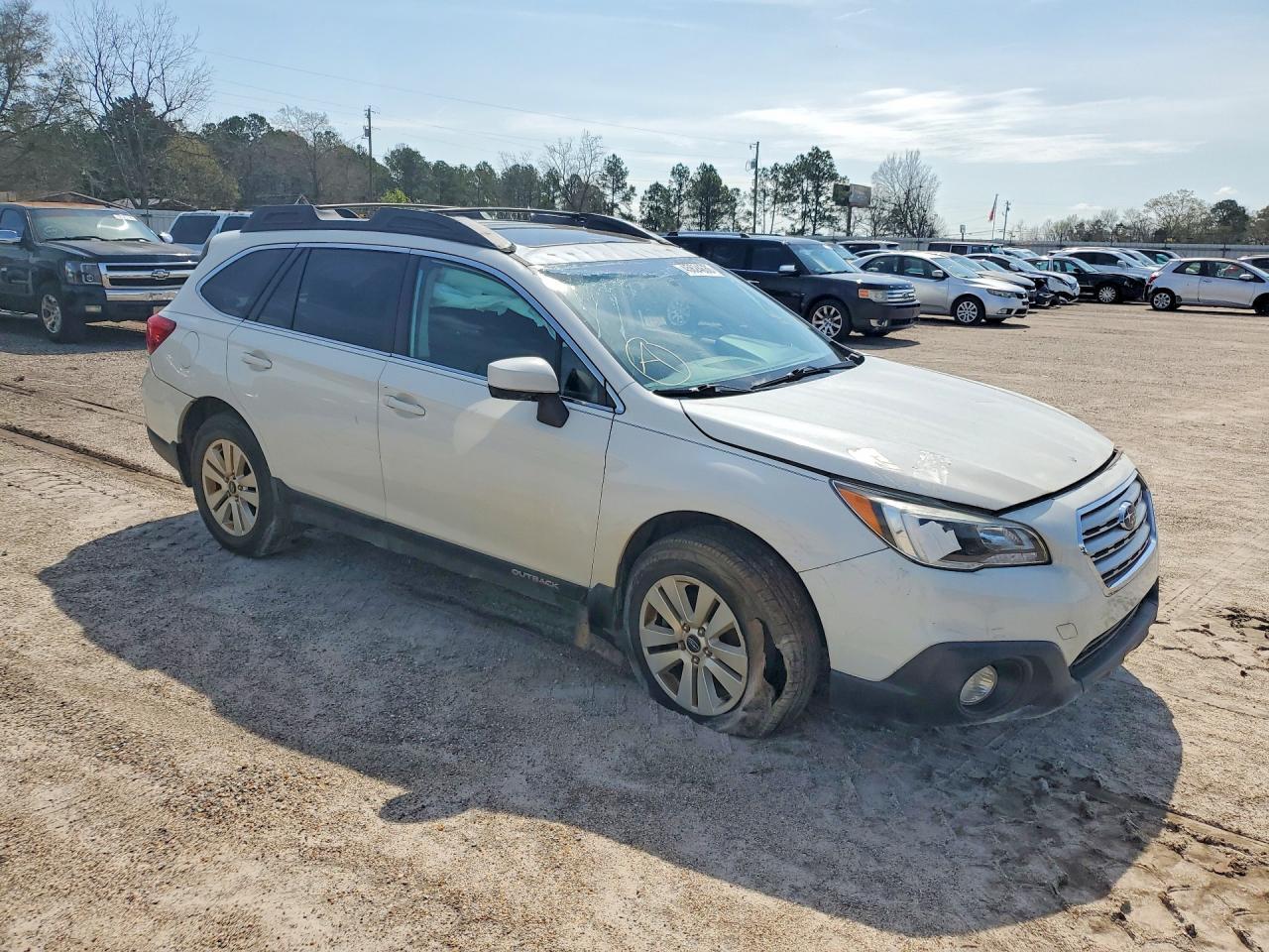 2016 Subaru Outback 2.5I Premium - Image 4