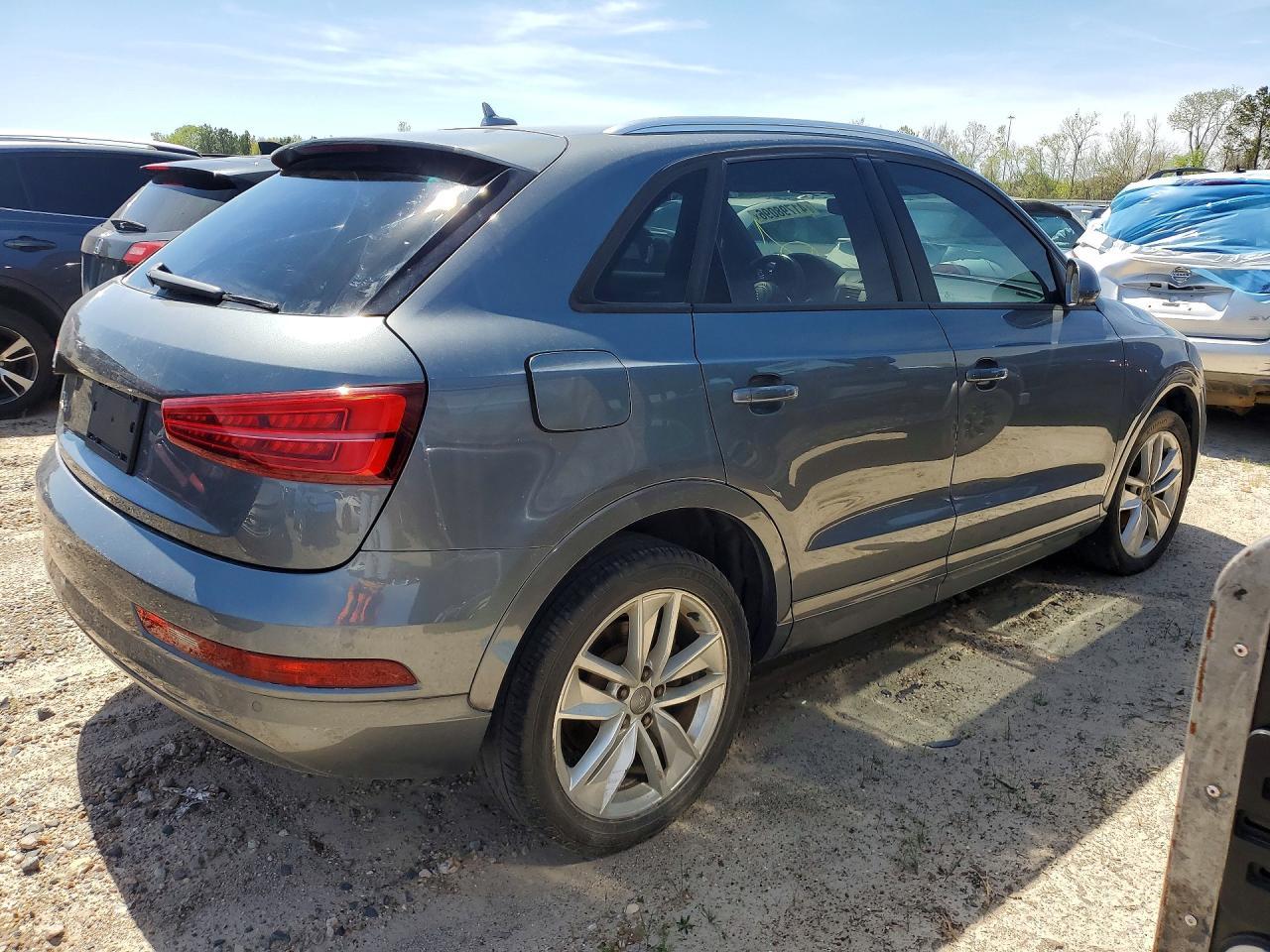 2017 Audi Q3 Premium - Image 3