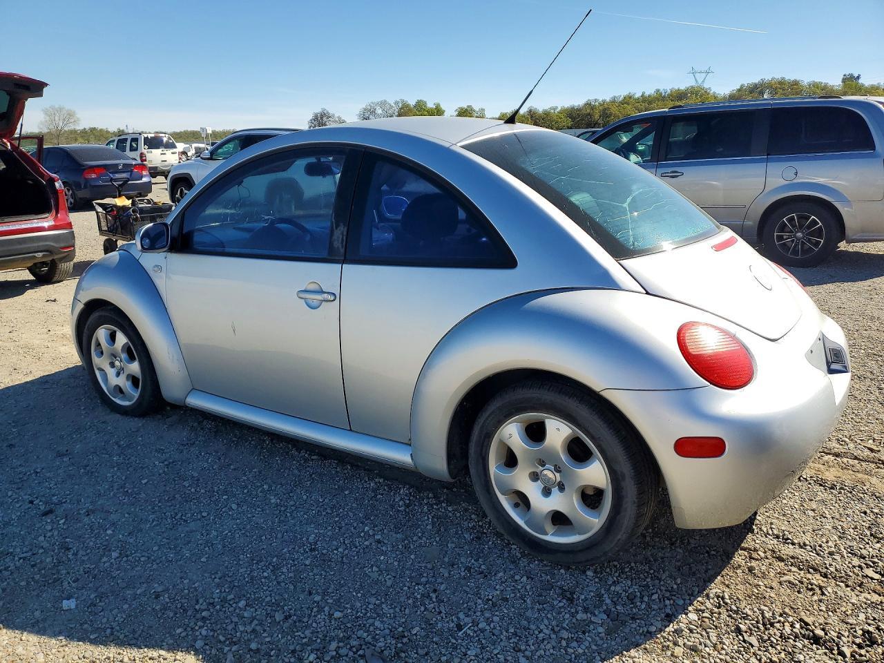 2003 Volkswagen New Beetle Gls Tdi - Image 2