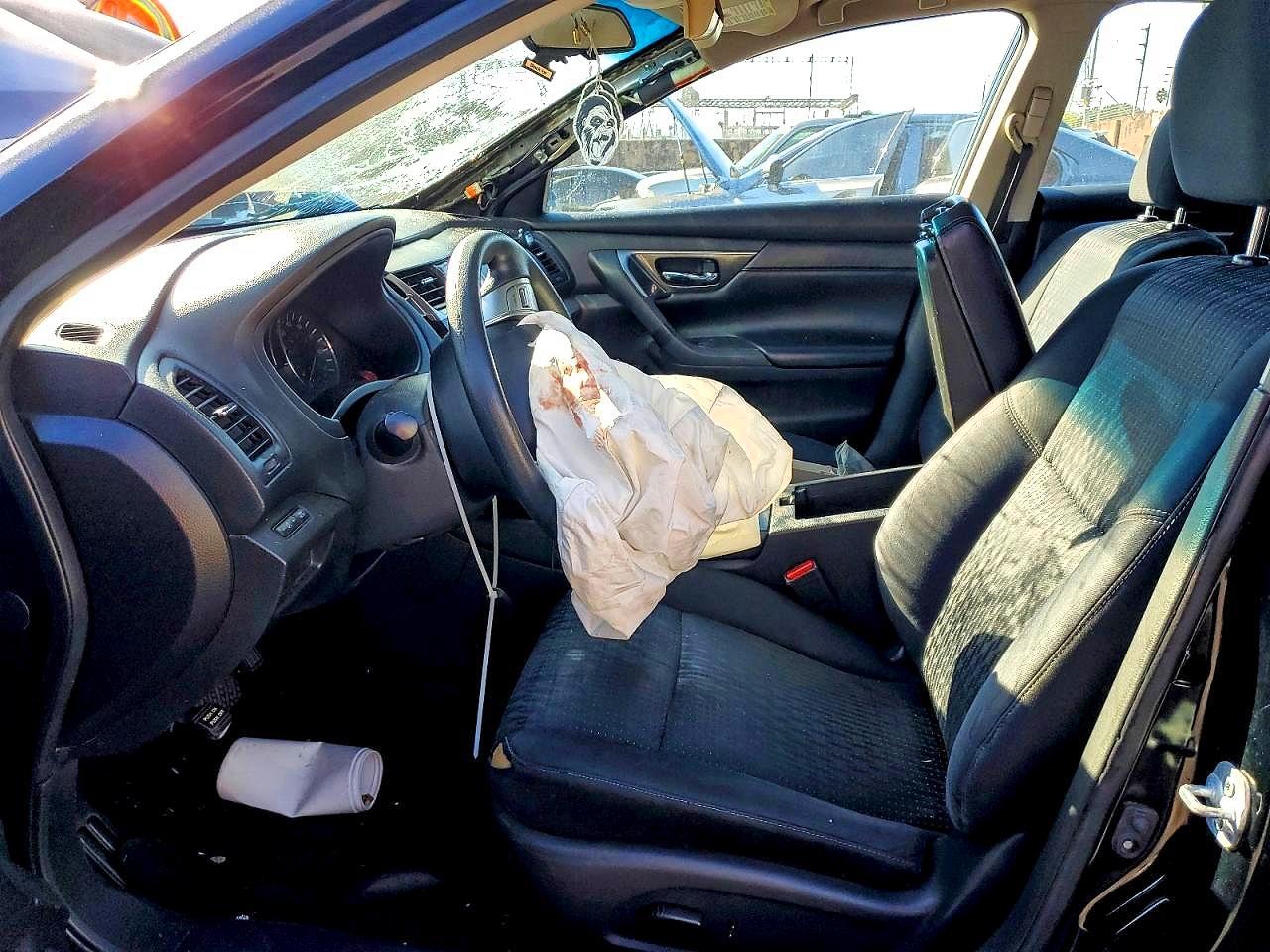 2016 Nissan Altima 2.5 S - Image 7