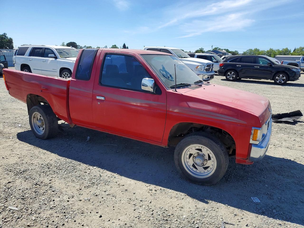 1997 Nissan Truck Xe - Фото 4