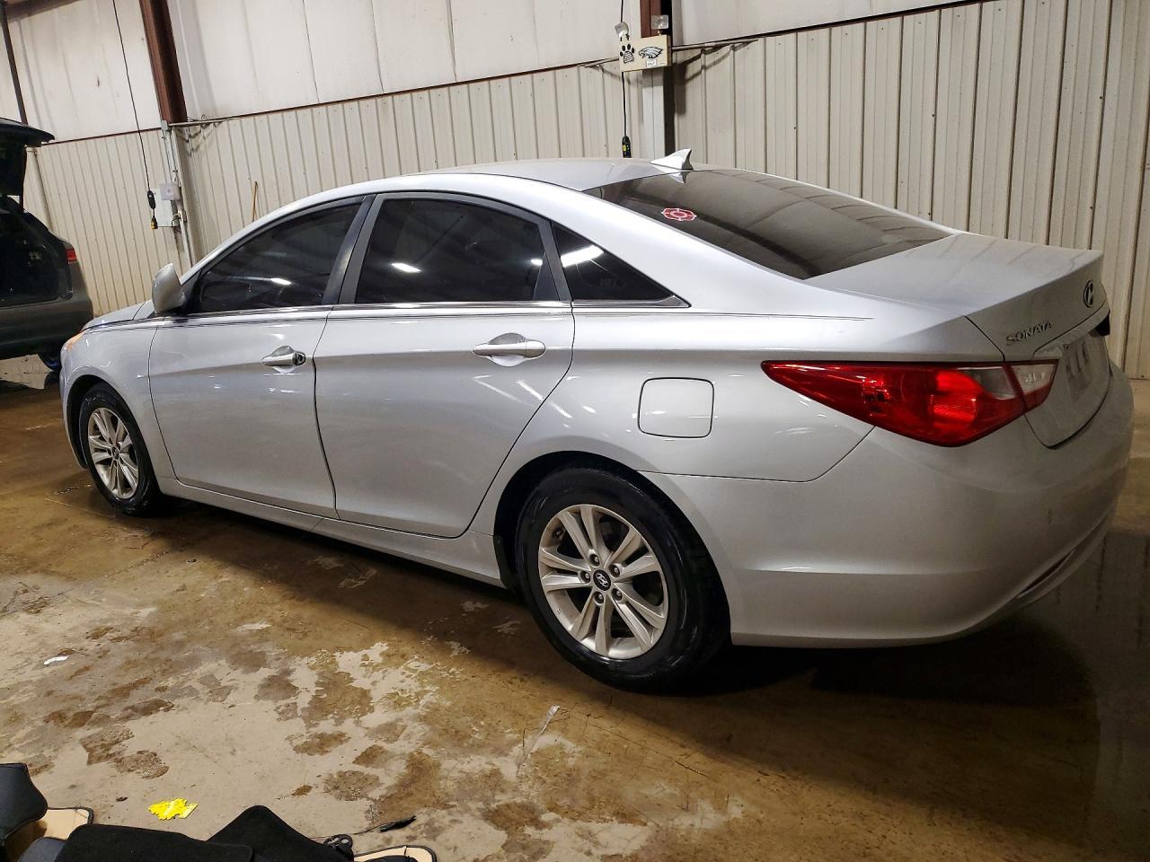 2013 Hyundai Sonata Gls - Фото 2