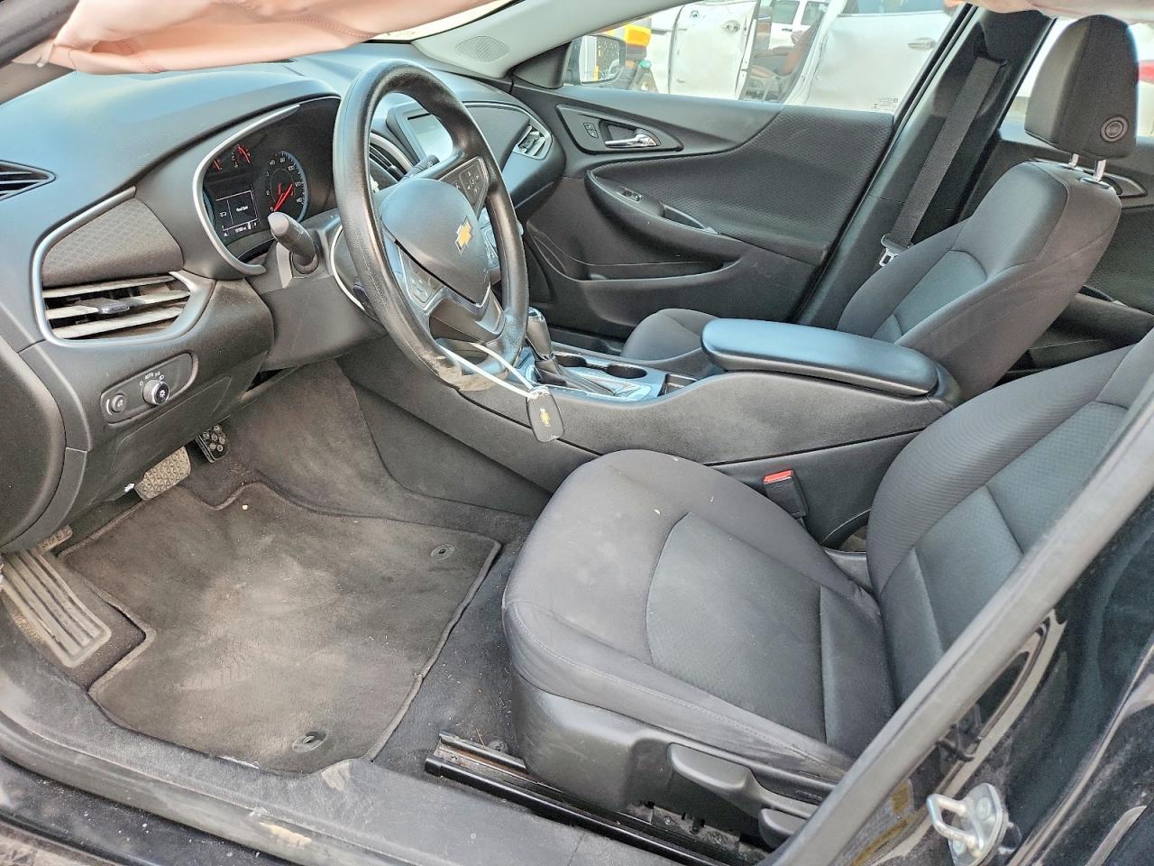 2017 Chevrolet Malibu Ls - Image 7