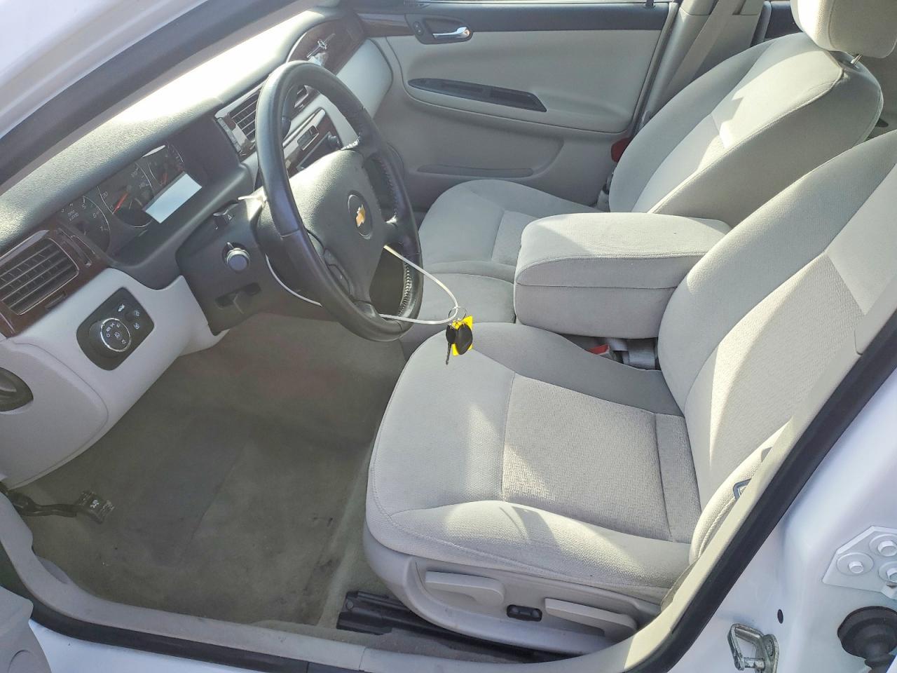 2011 Chevrolet Impala Lt - Image 7
