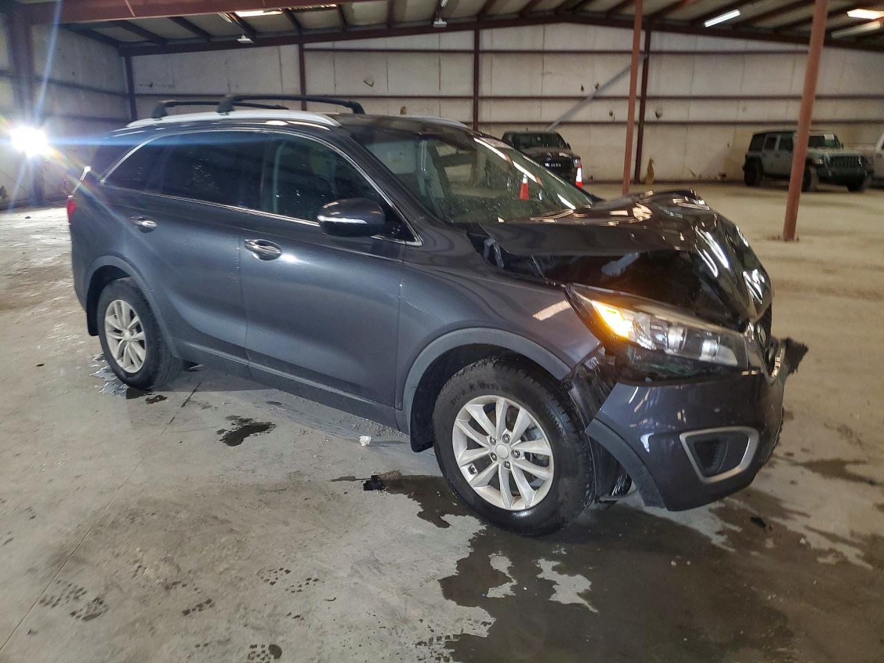 2018 Kia Sorento Lx - Image 4