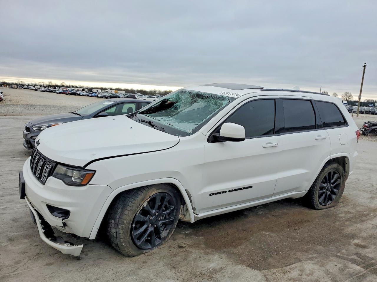 2020 Jeep Grand Cherokee Laredo