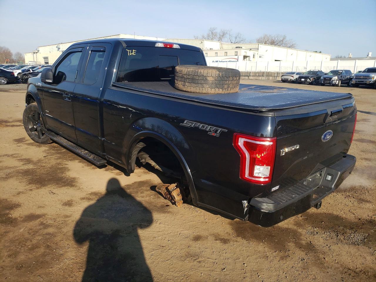 2017 Ford F150 Super Cab - Фото 2