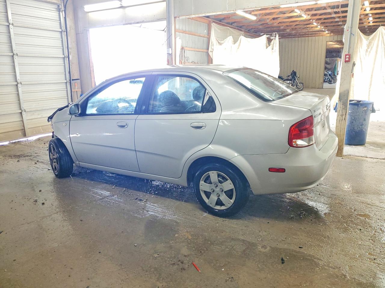 2006 Chevrolet Aveo Base - Image 2