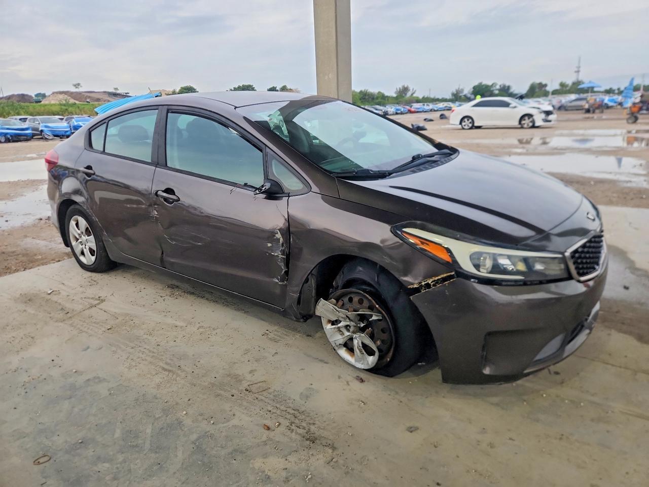 2017 Kia Forte Lx - Фото 4