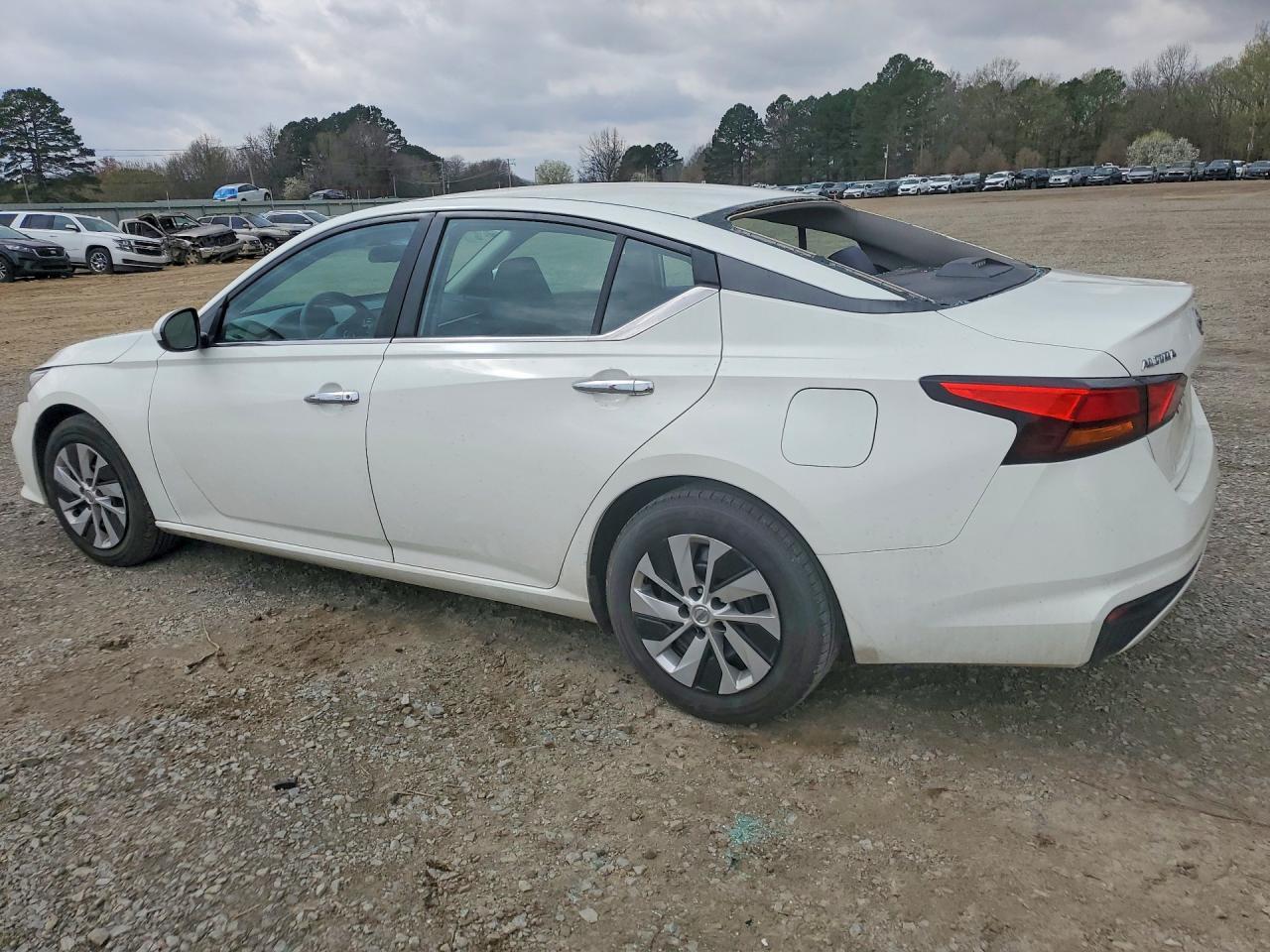 2021 Nissan Altima 2.5 S - Фото 2