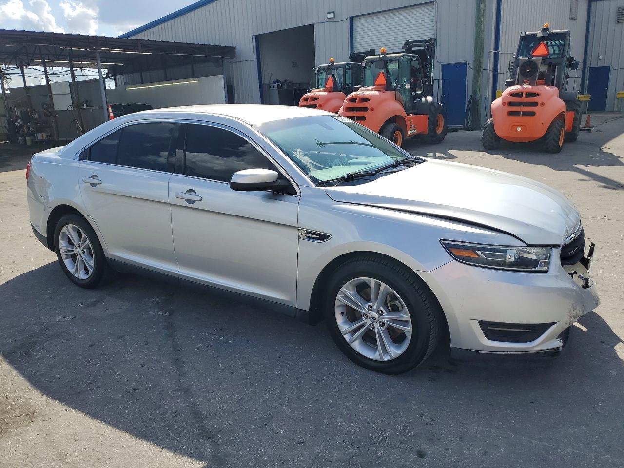 2015 Ford Taurus Sel - Фото 4
