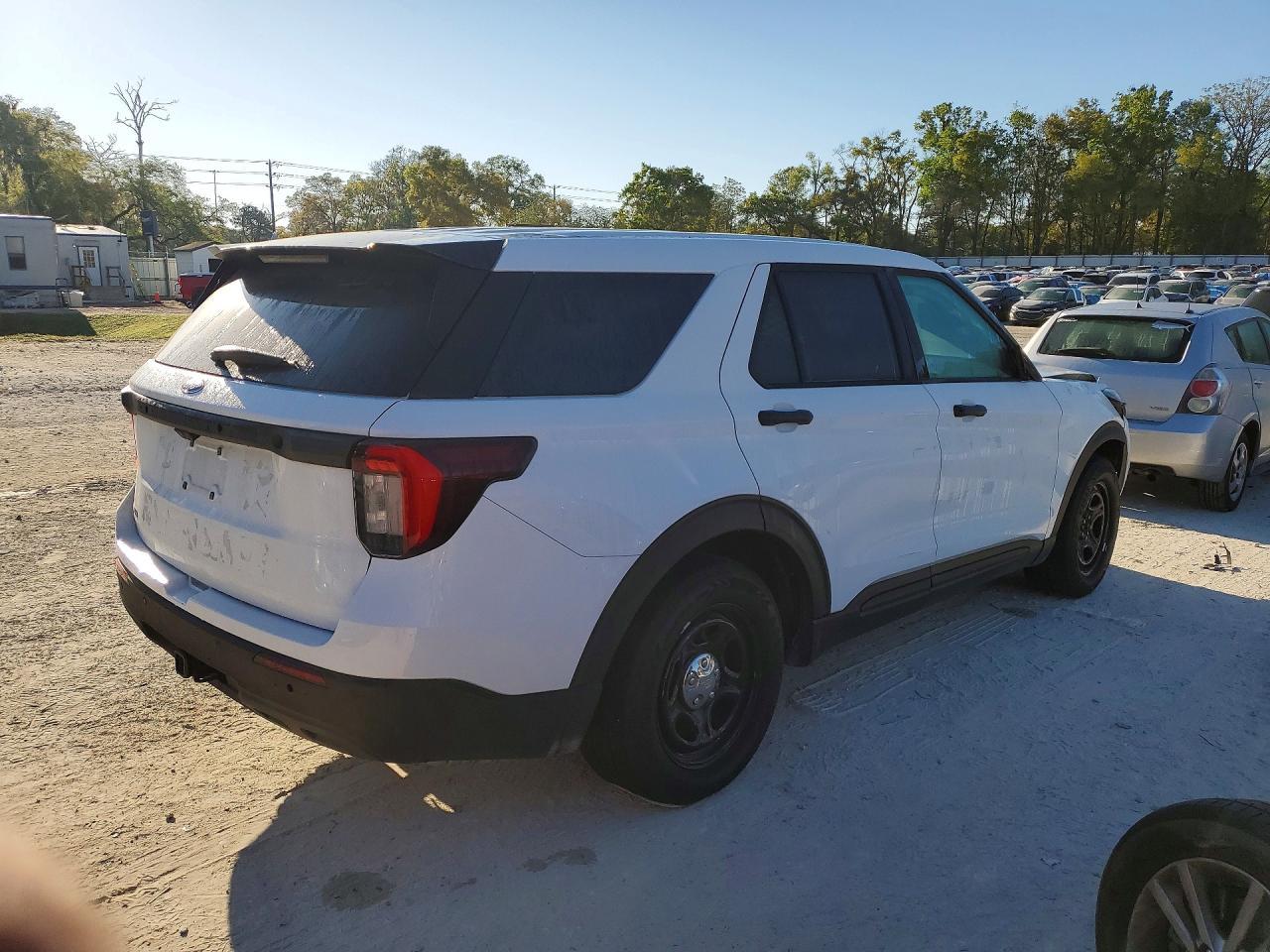 2025 Ford Explorer Police Interceptor - Image 3